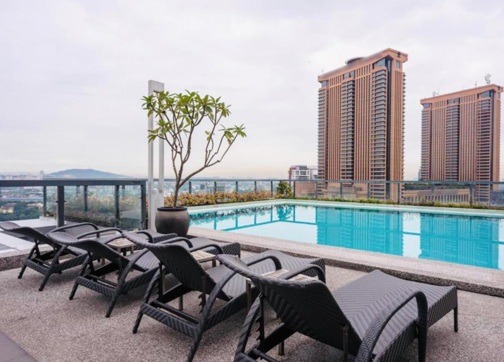 Pangsapuri Heart Of Kl Near Bukit Bintang Mrt& Pavillion Kl 1 To 6pax *
